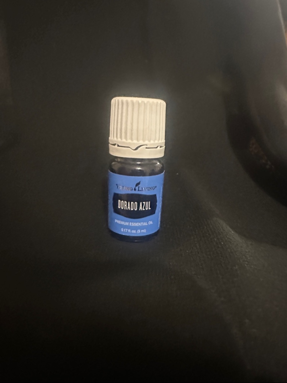 Young Living Dorado Azul Essential Oil Bottle - Blue and White. 5ml